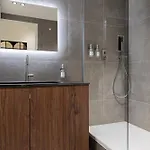 La - Constantine I - 2 Bedroom With Ac *